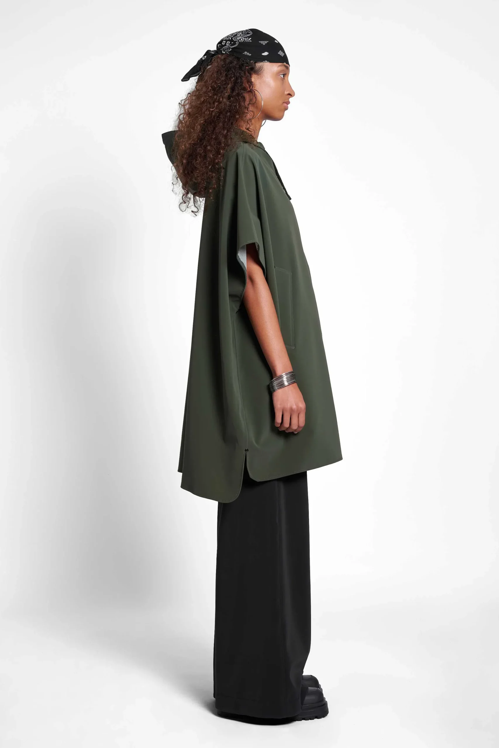 STUTTERHEIM Kvinners Salg<Lomma Matte Poncho